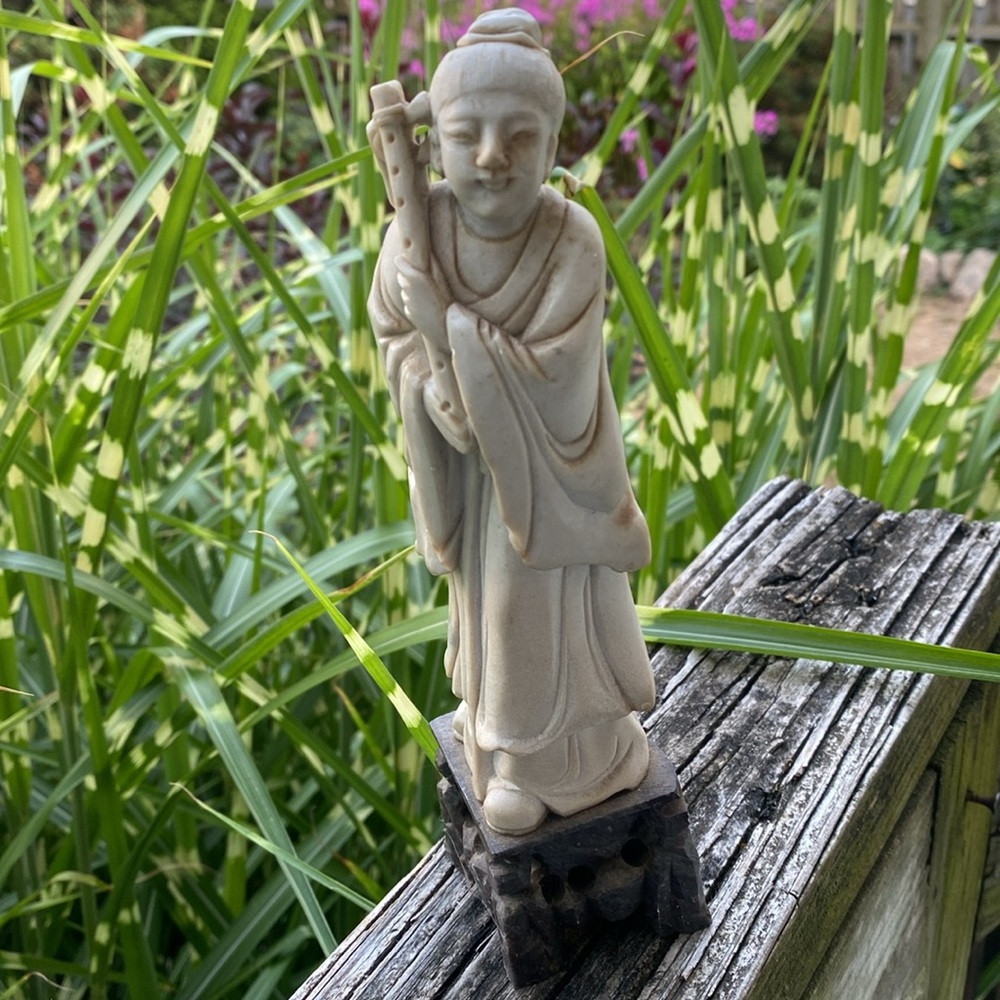 Vintage Soapstone Carving of Han Xiangzi - Picture 7 of 10